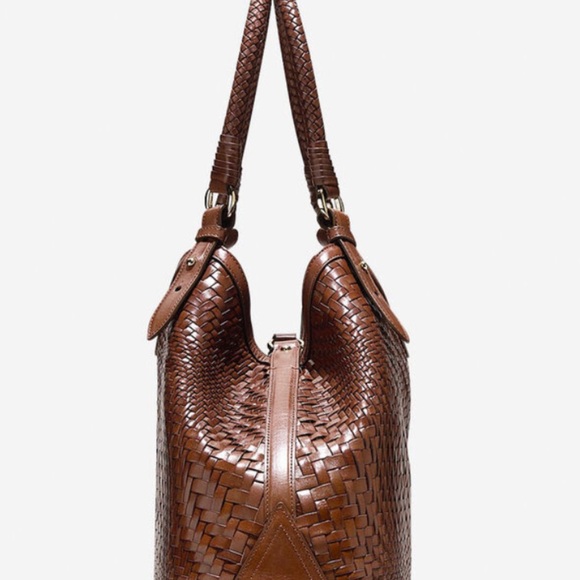 Genevieve Weave large triangle tote - Picture 2 of 12